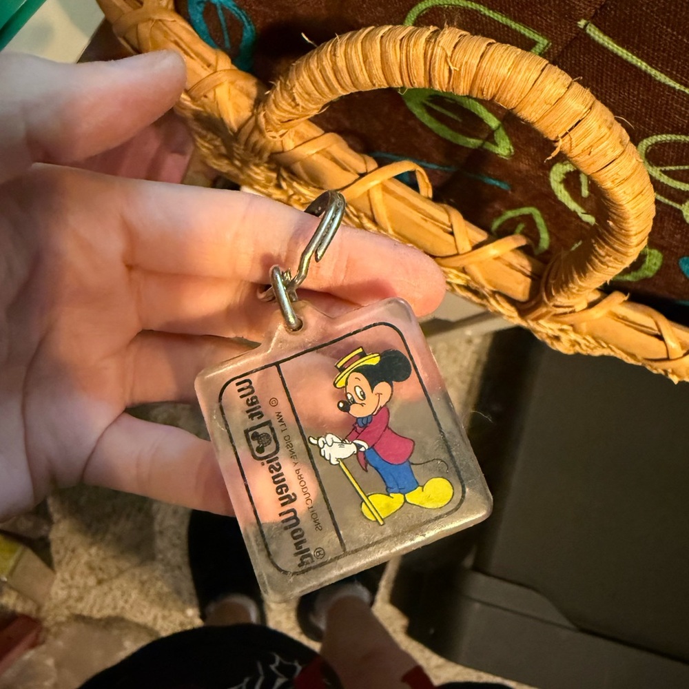 Two Disney Keychains - Picture 6 of 6